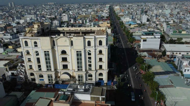 Nhà phố căn góc 2 mặt tiền Ở Lê Văn Quới Tp Hồ Chí Minh.