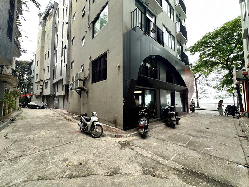 gia chủ Bán nhà ở hồ Tây – phố Nguyễn Đình Thi, DT 92m 4 tầng , MT 10M giá 85 tỷ